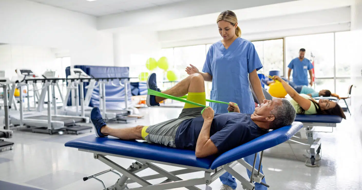 Career Options: Physical Therapist vs Occupational Therapist | Vivian ...