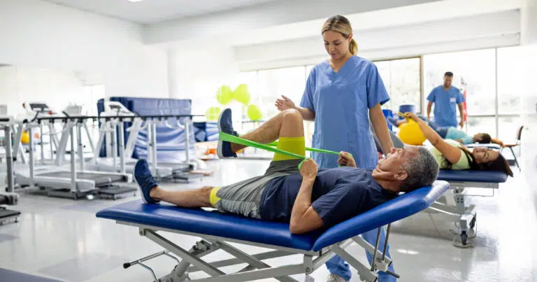 Physical therapist vs occupational therapist have similar roles